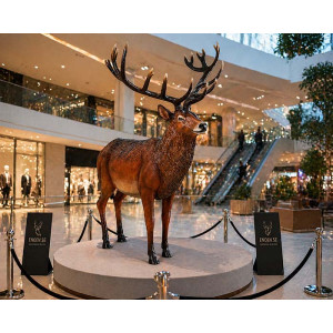 Stor Kronhjort 224 cm – Majestätisk 3D Glasfiber Skulptur för Reklam & Display
