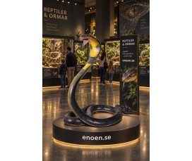 Kungskobra Skulptur i Naturlig Storlek (109 cm) – Verklighetstrogen Orm i Glasfiber