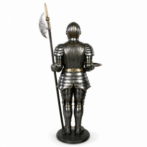Riddare med Hillebard & Serveringsbricka i Naturlig Storlek (177 cm)