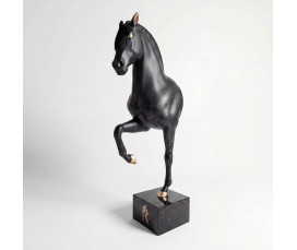 Exklusiv Svart Häst Skulptur – Byst på Piedestal (Modern Konst 248 cm)
