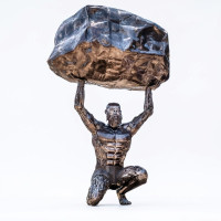 Stor Iron Man / Gruvarbetare i Återvunnen Metall (350 cm) – Skrotkonst & Entrémonument