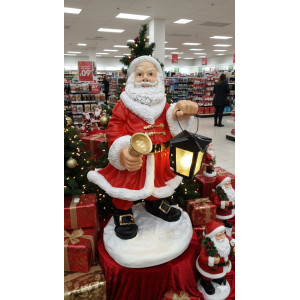 TOMTE MED LYKTA OCH KLOCKA I GLASFIBER - 65 CM