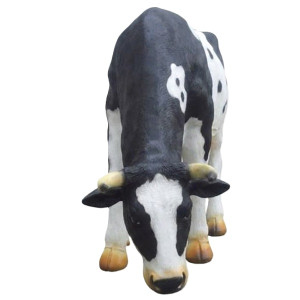 Betande Ko Skulptur –  Modell (130 cm) i Glasfiber