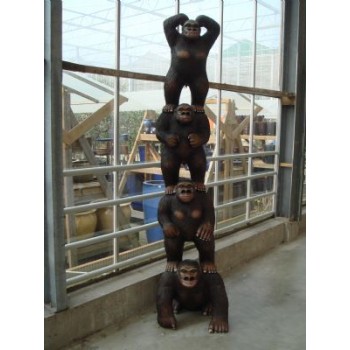 Tootem monkeys av specialtillverkad  trä