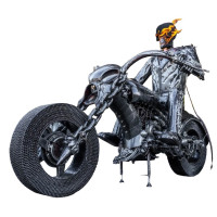 GHOST RIDER SCRAP 300 CM I ÅTERVUNNEN METALLSKROT FRÅN BILAR MOPEDER OCH MOTORCYKLAR