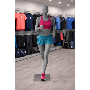 Hindsgaul Dam – Löpande Skyltdocka (Sidengrå) Inkl. Metallplatta Hindsgaul Dam – Löpande Skyltdocka (Sidengrå) Inkl. Metallplatta